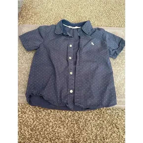 H&M Boys Blue Polka Dot Button-Up Shirt Size 5 Short Sleeve Casual - Picture 1 of 3